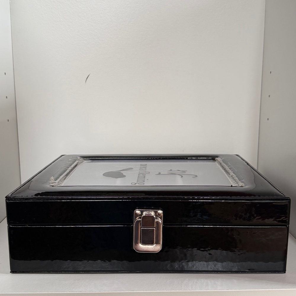 Brand New in Box - Nora Fleming Charm Storage Case - Glossy Black Display Case - Picture 3 of 3